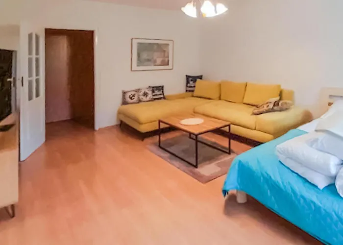 In With Wifi Апартаменты Поберово